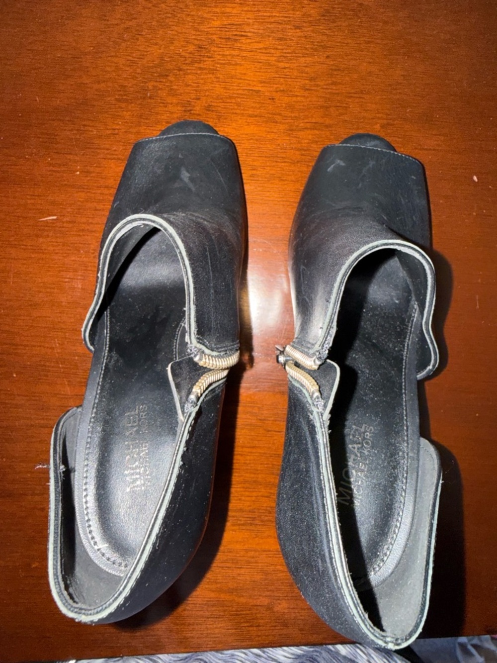 Soooo Cute ! Michael Kors Black Leather Peep-Toe High Heel Ankle Booties - Picture 5 of 7